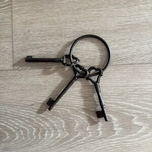 Skeleton Keys Pirate Theater Decorative Rustic Metal Jail Costume Prop